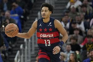 体育赛事-先发制人！普尔首节三分4中3独得11分 正负值+5