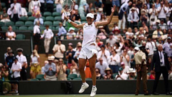 华体会体育在线-温网｜撕掉 “不擅长草地” 的标签，“红土专家” 斯瓦泰克首进女单四强